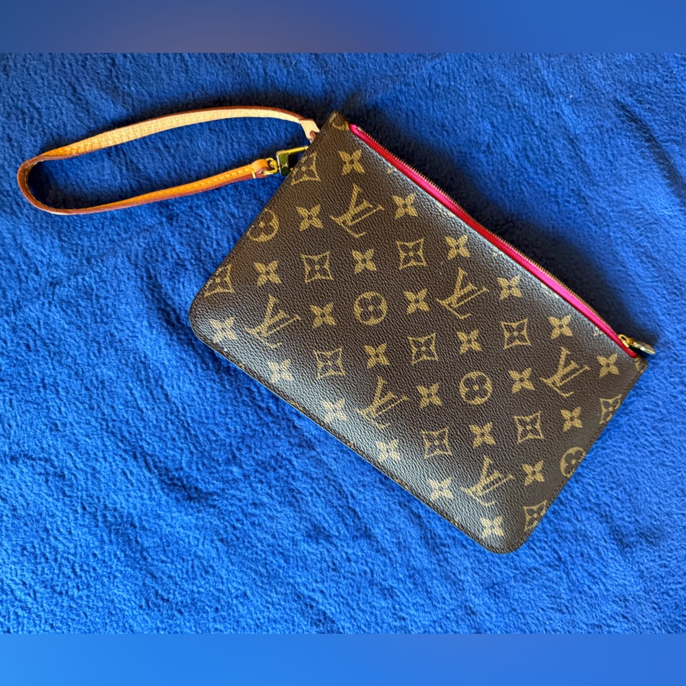 Neverfull pochette wristlet LV Louis Vuitton pink